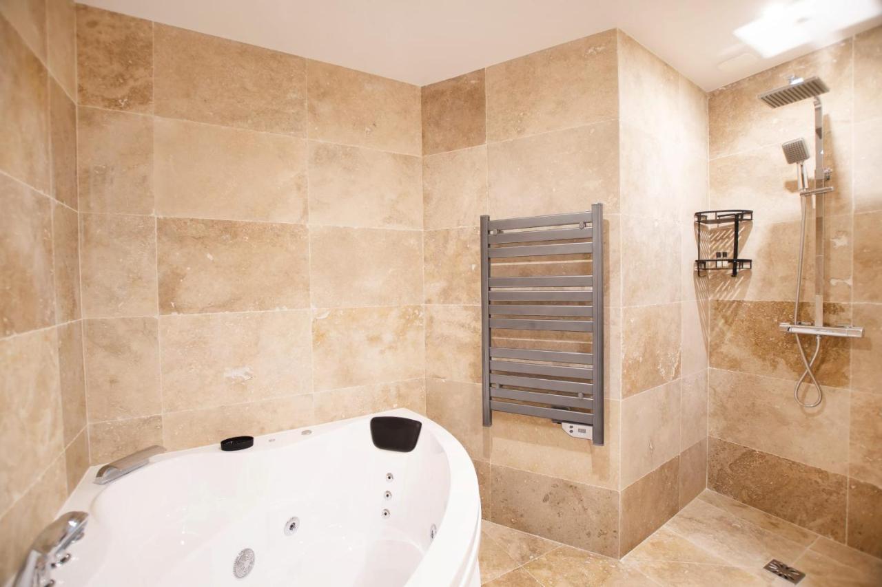 Guestready - Studio With Jacuzzi In The 10 Th Apartment Paris Exterior photo
